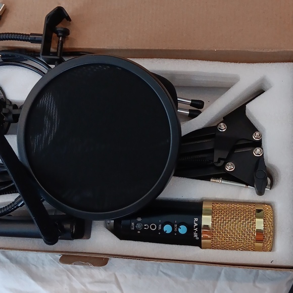 Condenser Microphone - Picture 2 of 7